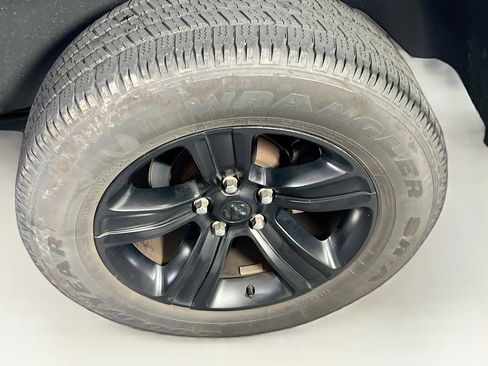 Used 2022 RAM 1500 Classic Warlock image 27