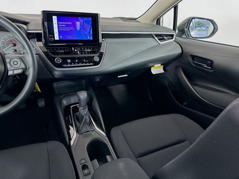 Used 2025 Toyota Corolla LE image 23