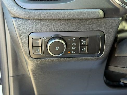 Used 2024 Ford Escape Platinum w/ Premium Technology Package image 39