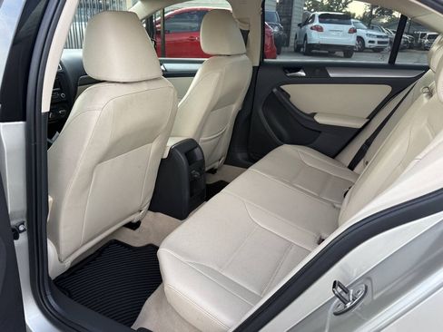 Used 2014 Volkswagen Jetta TDI FWD image 19