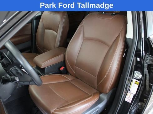 Used 2018 Subaru Outback 3.6R Touring w/ Popular Package #3 AWD/4WD image 12