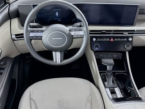 Certified 2025 Hyundai Tucson SEL image 21