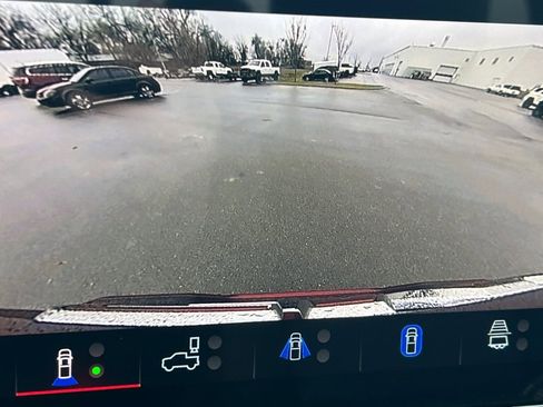 New 2026 GMC Canyon Elevation w/ Convenience Package image 15