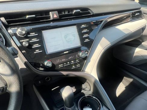 Used 2020 Toyota Camry LE w/ Fleet Convenience Package FWD image 21