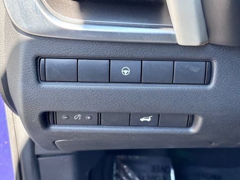 Used 2021 Nissan Rogue SV w/ Premium Package FWD image 22