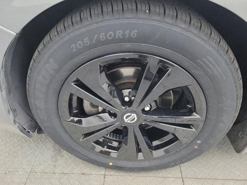 Used 2022 Nissan Sentra SV FWD image 31
