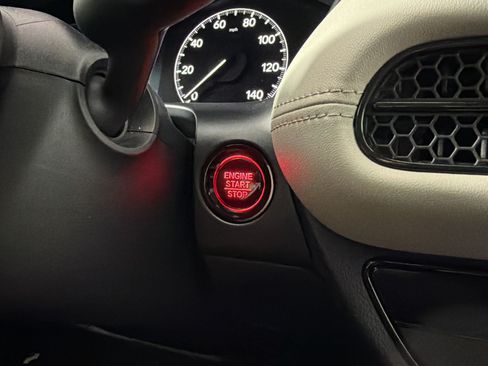 Used 2025 Honda HR-V LX image 14