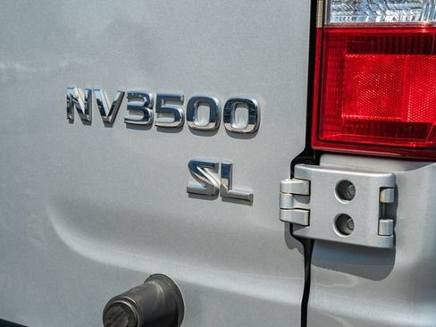 Used 2018 Nissan NV 3500 SL RWD image 8