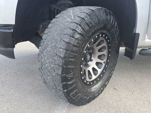 Used 2020 Chevrolet Silverado 1500 Custom Trail Boss w/ Custom Convenience Package image 30