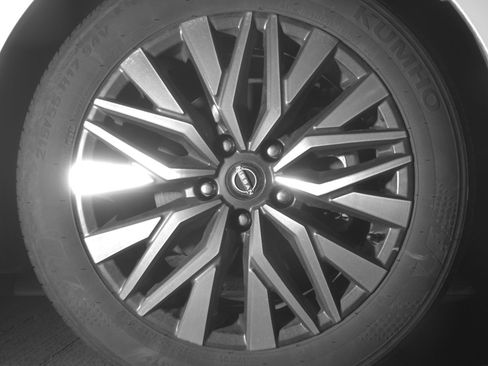 Used 2025 Nissan Altima 2.5 SV image 13