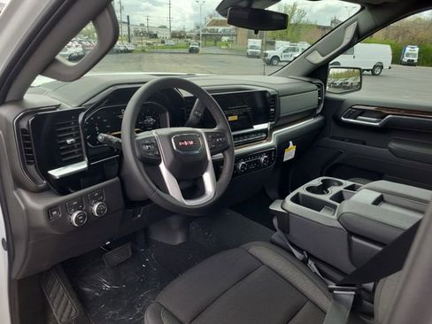 New 2026 GMC Sierra 1500 Elevation image 19