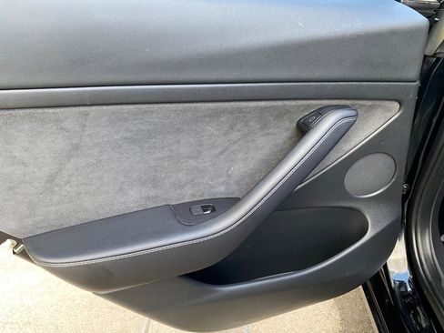 Used 2022 Tesla Model 3 Long Range image 30