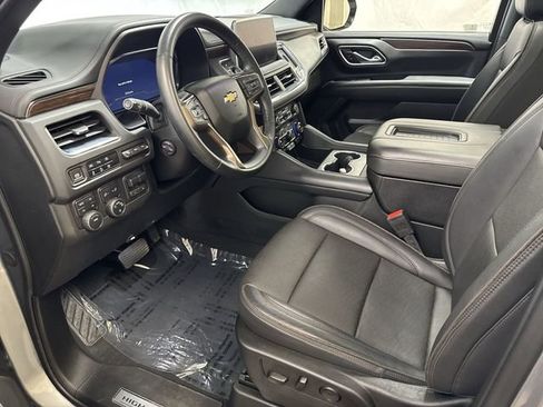 Certified 2024 Chevrolet Tahoe High Country w/ Premium Package AWD/4WD image 12
