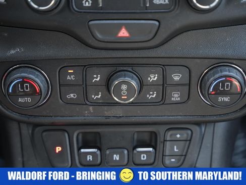 Used 2021 GMC Terrain SLT w/ Elevation Edition AWD/4WD image 24