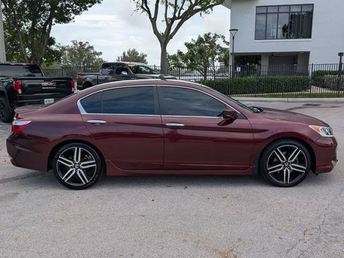 Used 2016 Honda Accord Sport image 8