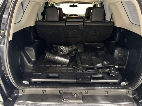Used 2016 Toyota 4Runner Limited AWD/4WD image 70