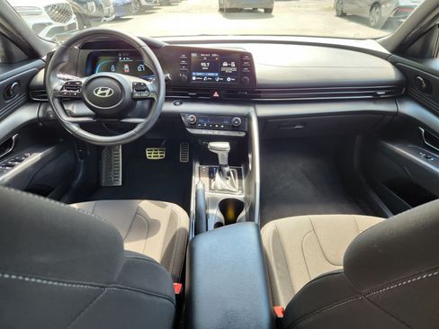 Certified 2025 Hyundai Elantra Sport w/ Cargo Package FWD image 8