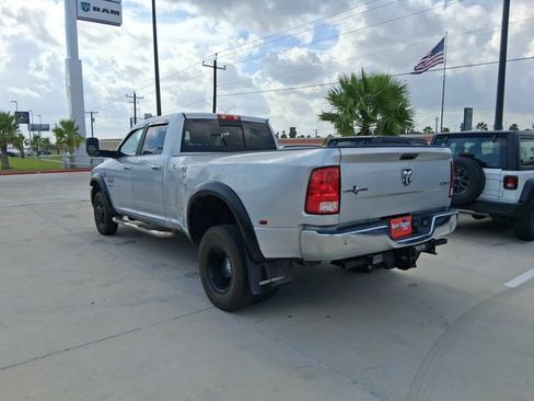 Used 2018 RAM 3500 SLT AWD/4WD image 5