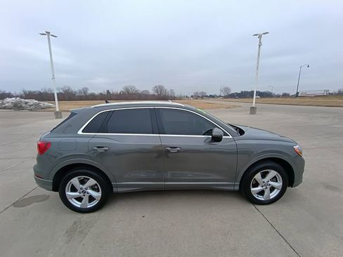 Used 2020 Audi Q3 2.0T Premium w/ Convenience Package image 14