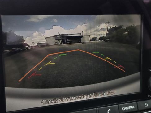 Certified 2025 Nissan Pathfinder SV image 20