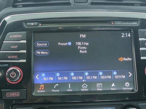 Used 2017 Nissan Maxima 3.5 SL FWD image 18