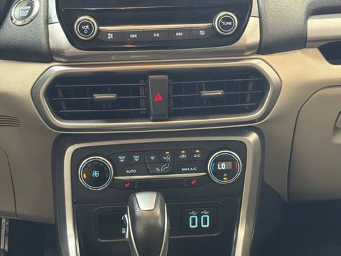 Used 2021 Ford EcoSport SE w/ SE Convenience Package FWD image 19