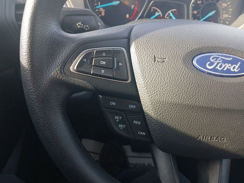 Used 2019 Ford Escape SE image 24