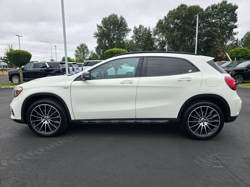 Used 2018 Mercedes-Benz GLA 250 4MATIC image 3