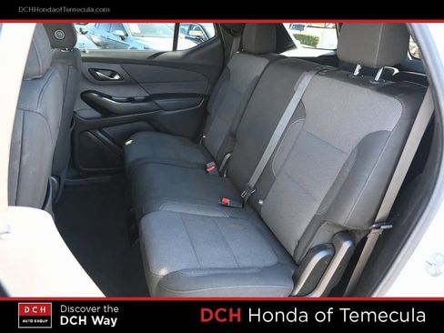 Used 2023 Chevrolet Traverse LT image 15