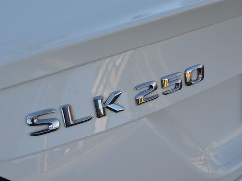 Used 2015 Mercedes-Benz SLK 250 image 10