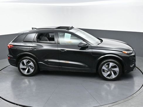 Used 2025 Audi Q6 e-tron Premium Plus w/ Premium Plus image 47