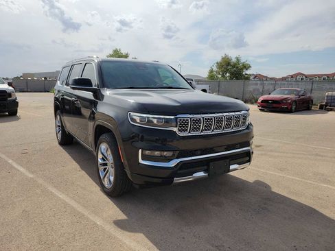 Used 2023 Jeep Grand Wagoneer Series II AWD/4WD image 2