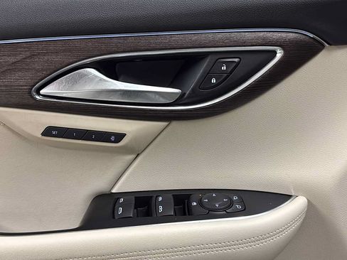 Used 2023 Buick Envision Avenir AWD/4WD image 15