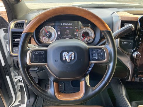 Used 2022 RAM 3500 Limited w/ Max Tow Package image 10