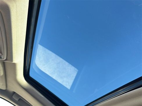 Used 2016 GMC Yukon XL SLT w/ Open Road Package image 27