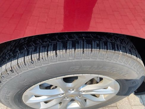 Used 2020 Chevrolet Equinox LT FWD image 10