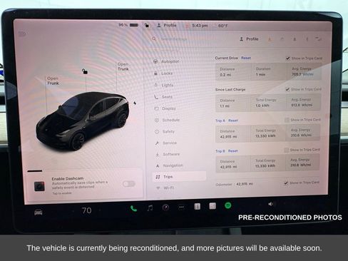 Used 2021 Tesla Model Y Long Range image 18