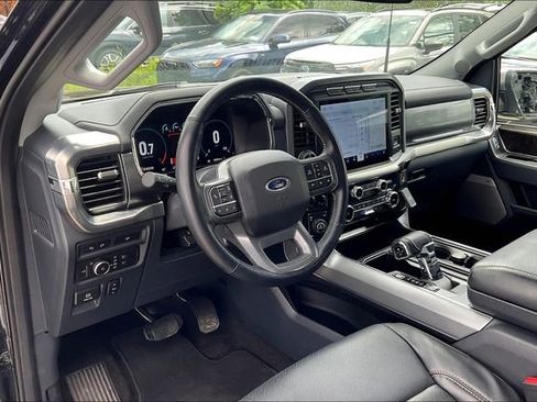 Used 2022 Ford F150 Lariat image 14