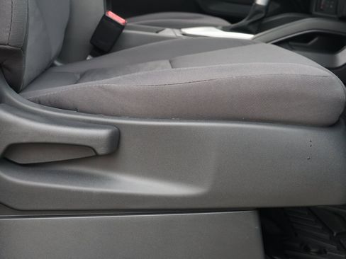 Used 2025 Nissan Frontier S w/ S Utility Package image 31