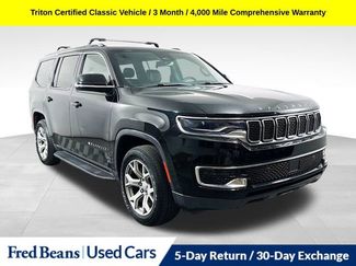 Used 2022 Jeep Wagoneer Series I w/ Premium Group I AWD/4WD video 1