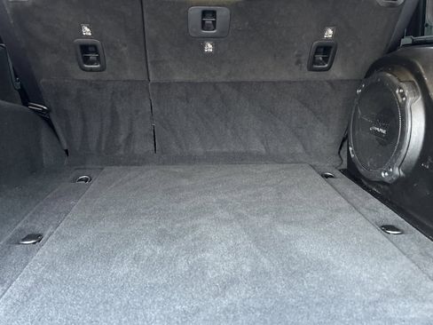 Used 2022 Jeep Wrangler Unlimited Sahara w/ LED Lighting Group image 17