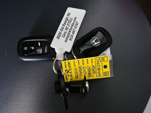 Used 2025 Honda Civic Sport image 18