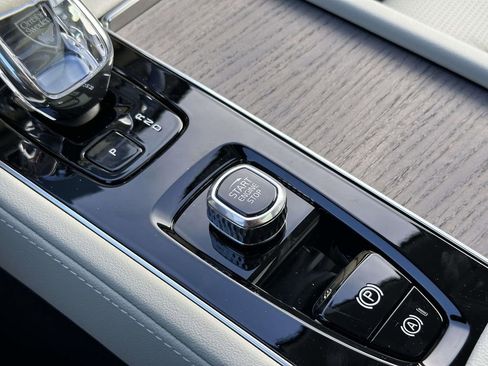 New 2026 Volvo XC90 B6 Ultra w/ Protection Package Premier AWD/4WD image 7