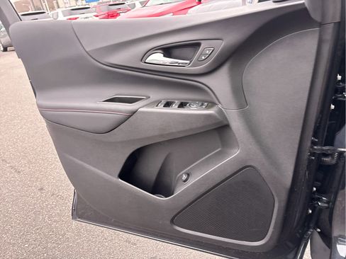 Certified 2022 Chevrolet Equinox RS w/ LPO, Floor Liner Package image 23