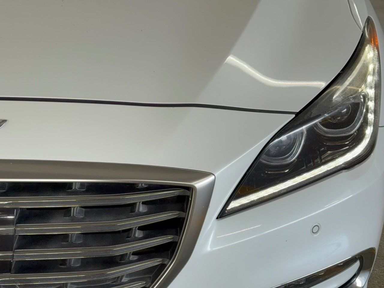 Used 2018 Genesis G80 5.0 Ultimate RWD image 12