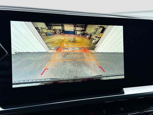 Used 2023 Chevrolet Silverado 1500 LT AWD/4WD image 14