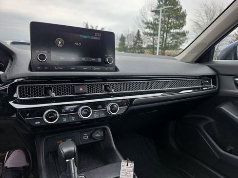 Used 2023 Honda Civic EX image 19