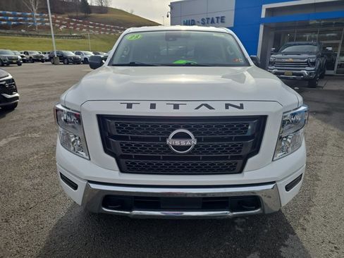 Used 2023 Nissan Titan SV w/ Accessory Utility Package image 11