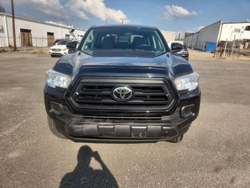 Used 2022 Toyota Tacoma SR AWD/4WD image 8