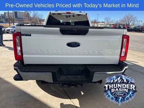 Used 2024 Ford F250 XLT w/ FX4 Off-Road Package image 3